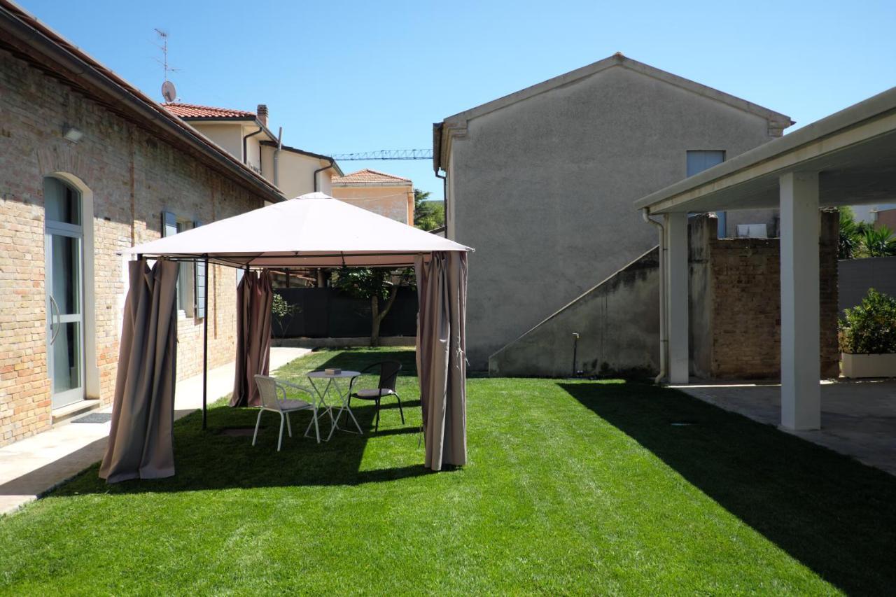 צ'יביטאנובה מארקה Invento Bnb Unconventional Maison מראה חיצוני תמונה